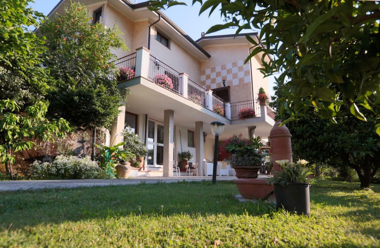 Parte Di Casa Con Giardino E Piscina Villa Pietrasanta Eksteriør billede