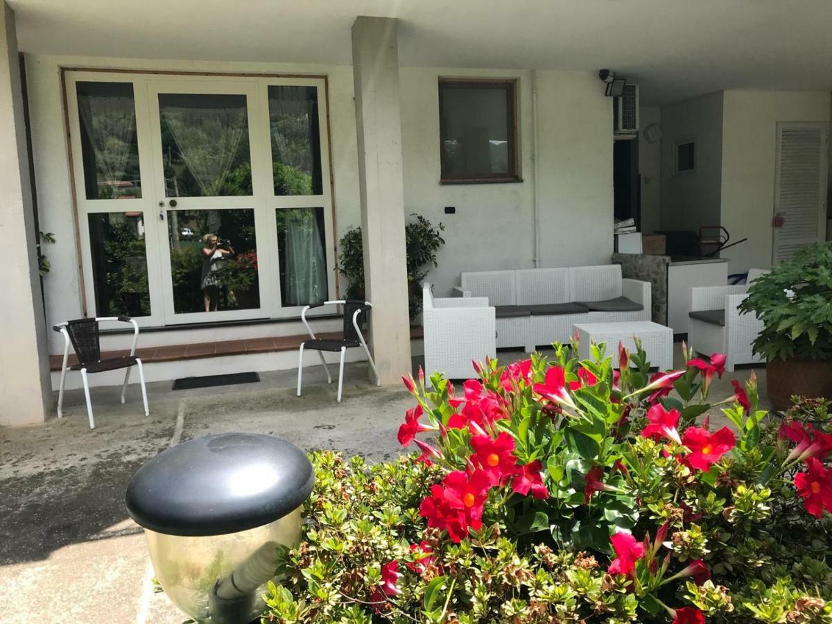 Parte Di Casa Con Giardino E Piscina Villa Pietrasanta Eksteriør billede