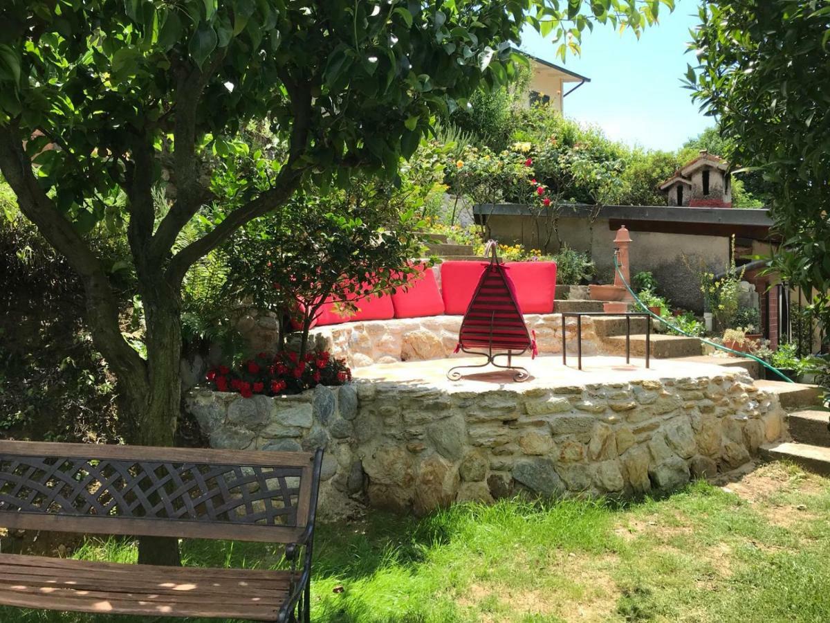 Parte Di Casa Con Giardino E Piscina Villa Pietrasanta Eksteriør billede